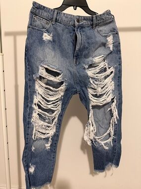 SER.O.YA Women's Relaxed Distressed Blue Ripped Jeans
